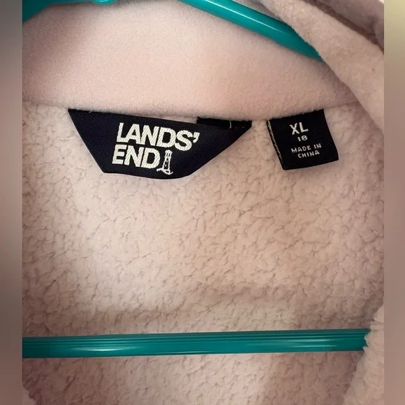 NWT Lands End Women’s Soft and Cozy Jacket - Picture 3 of 9